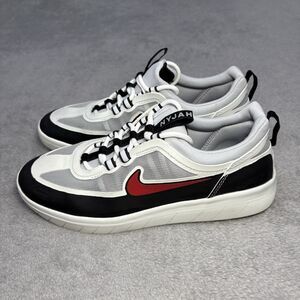 Nike SB Nyjah Free 2 Black Sport Red BV2078-002 Men’s Size 7 Skate Shoes EUC